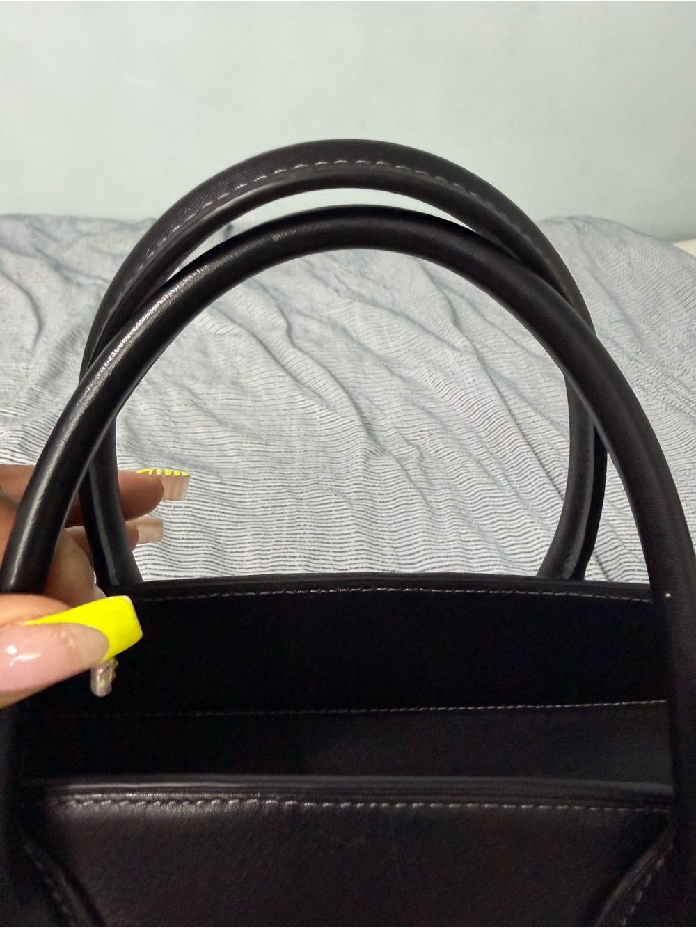 Coach Empire 40 Black Leather Handbag - Picture 12 of 13